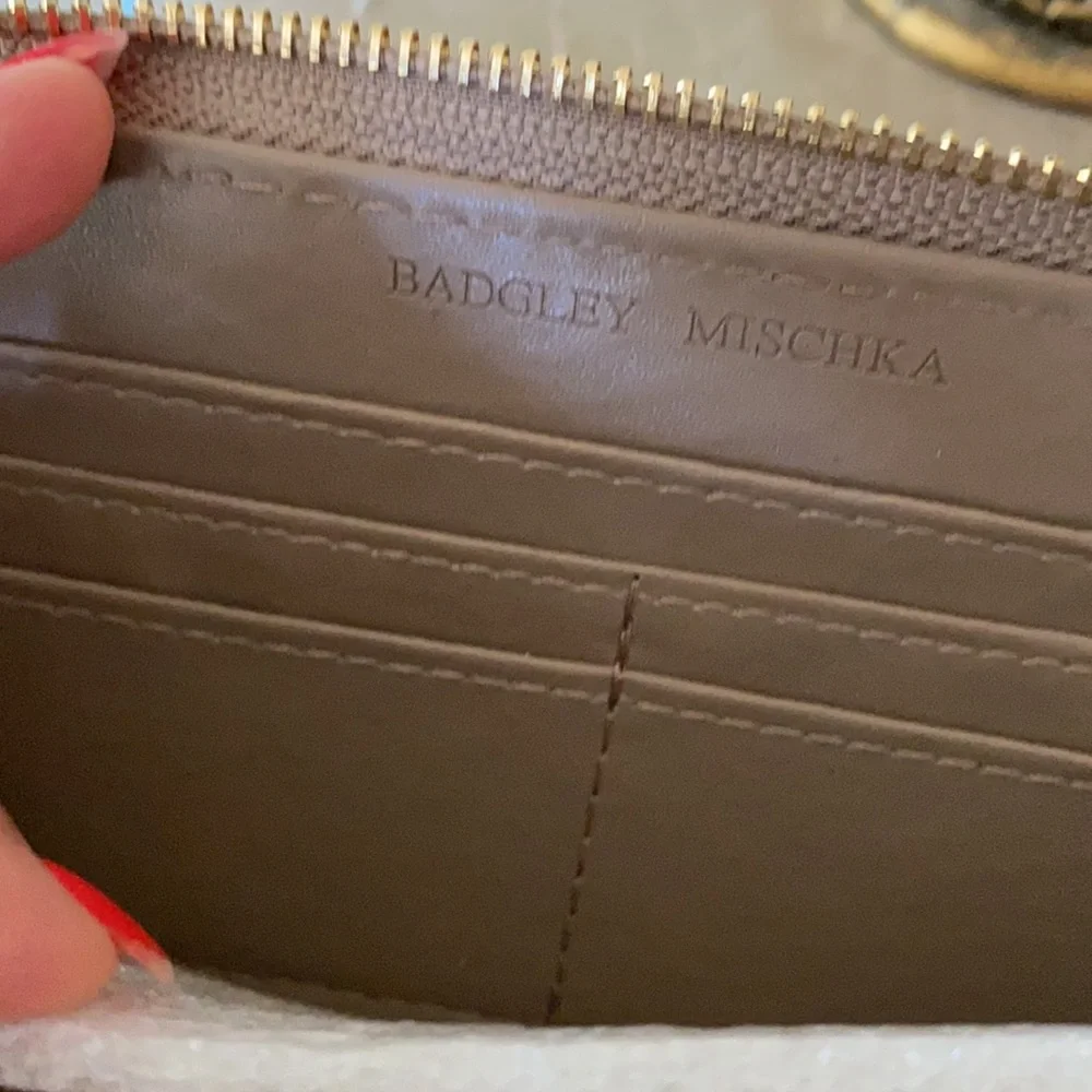 BADGLEY MISCHKA Phone Case Wallet
